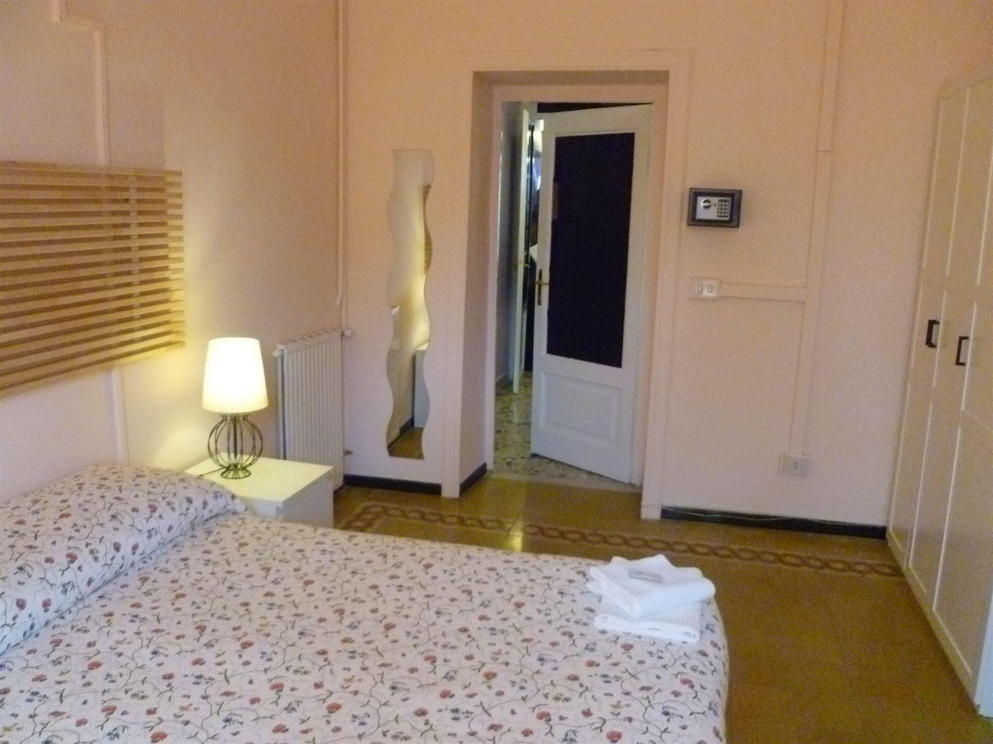 로마 카를로 알베르토 하우스 B&B 외부 사진